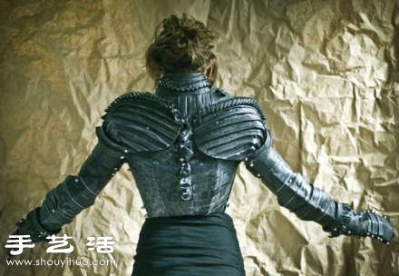 自行車內(nèi)胎DIY制作的堅固柔韌橡膠鎧甲 - www.fasang.cn