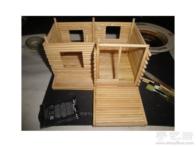 一次性筷子變廢為寶 手工制作小木屋模型 - www.fasang.cn