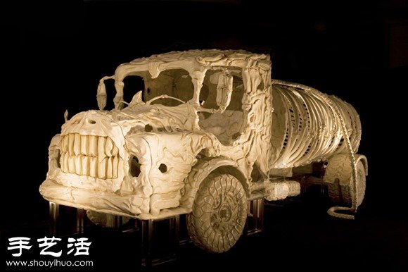 印度藝術家DIY的史前怪獸汽車模型 - www.fasang.cn