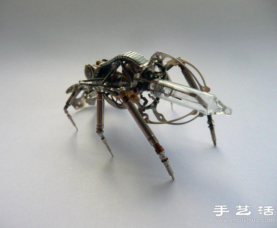 手表零部件+舊燈泡 牛人DIY機械昆蟲軍團 - www.fasang.cn