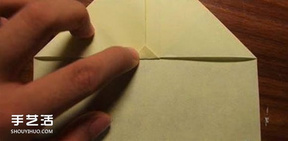 最穩(wěn)定的飛機(jī)折紙圖解 飛得平穩(wěn)的飛機(jī)的折法 - www.fasang.cn