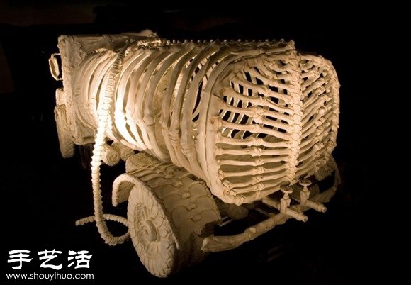 印度藝術家DIY的史前怪獸汽車模型 - www.fasang.cn