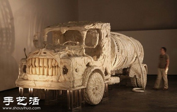 印度藝術家DIY的史前怪獸汽車模型 - www.fasang.cn