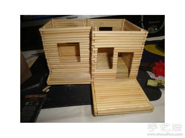 一次性筷子變廢為寶 手工制作小木屋模型 - www.fasang.cn