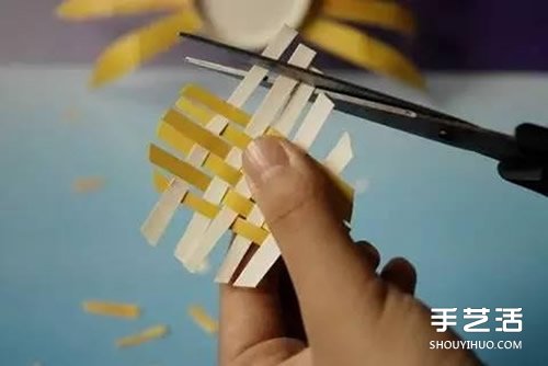 幼兒園螃蟹模型制作 一次性紙杯做螃蟹的教程 - www.fasang.cn