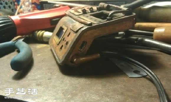 DIY手工制作蒸氣朋克風的酷炫手表 - www.fasang.cn