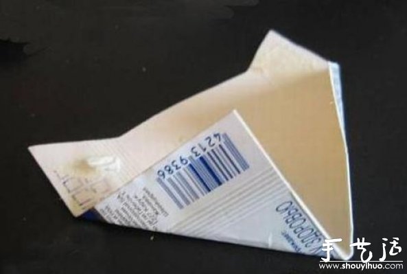 煙盒手工DIY紙模飛機的教程 - www.fasang.cn
