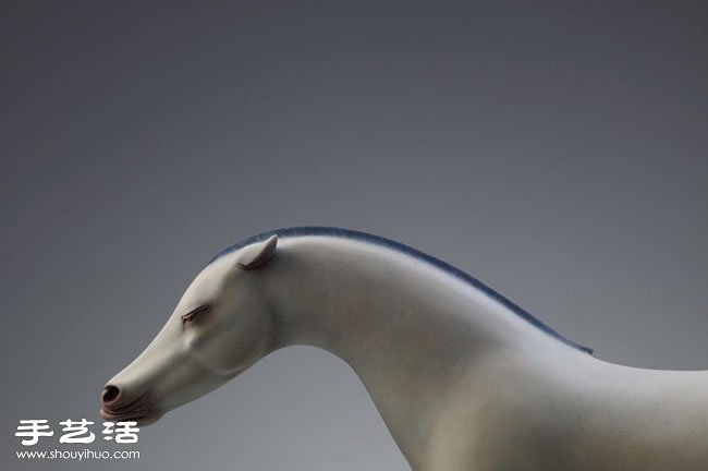 蘊(yùn)藏生命力的超現(xiàn)實(shí)動物雕塑 - www.fasang.cn