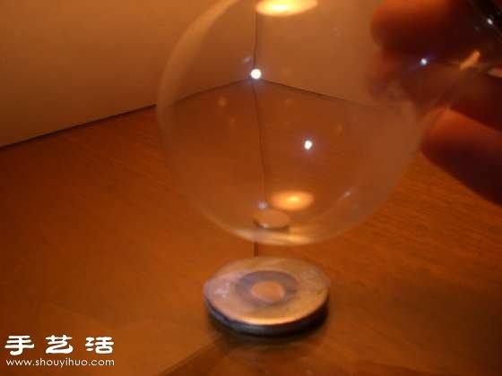 白熾燈泡廢物利用DIY制作浪漫小油燈 - www.fasang.cn