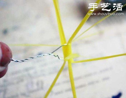 吸管小制作:變廢為寶手工DIY焰火裝飾 - www.fasang.cn