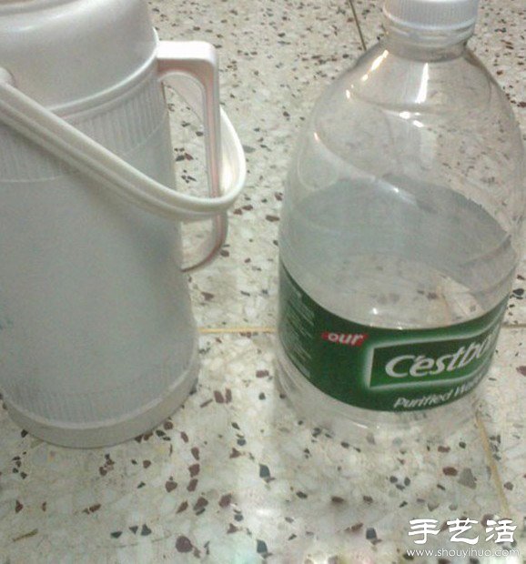 大桶礦泉水瓶廢物利用制作自動(dòng)澆水器 - www.fasang.cn