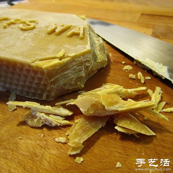 橡果殼+蜂蠟 DIY漂浮在水面上的浪漫燭臺 - www.fasang.cn