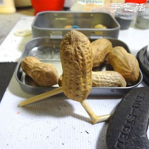 創意DIY:花生殼表面繪制人物肖像 - www.fasang.cn